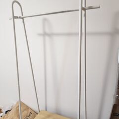 ニトリ（A型ハンガーラック