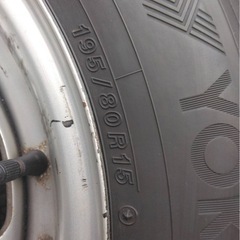 ハイエース・キャラバン　スタッドレスタイヤ ヨコハマ アイスガード iG91 195/80R15 107/105L 4本　ホイール付の画像