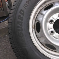 ハイエース・キャラバン　スタッドレスタイヤ ヨコハマ アイスガード iG91 195/80R15 107/105L 4本　ホイール付の画像