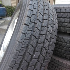 ハイエース・キャラバン　スタッドレスタイヤ ヨコハマ アイスガード iG91 195/80R15 107/105L 4本　ホイール付の画像