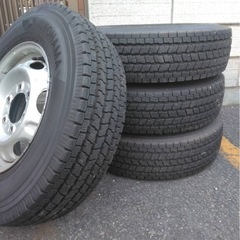 ハイエース・キャラバン　スタッドレスタイヤ ヨコハマ アイスガード iG91 195/80R15 107/105L 4本　ホイール付の画像
