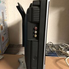 超小型　13インチ　3波対応（地デジ・BS・CS）SHARP　AQUOS　LC-13SX7　リモコン付　動作品の画像