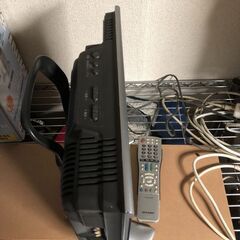 超小型　13インチ　3波対応（地デジ・BS・CS）SHARP　AQUOS　LC-13SX7　リモコン付　動作品の画像
