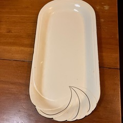白い大皿