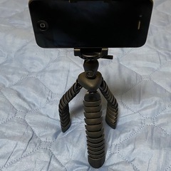 スマホ用ユニバーサル三脚❣️