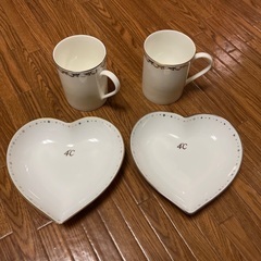 4℃マグカップ 2個 お皿2枚