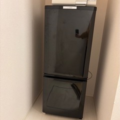 冷蔵庫譲ります。