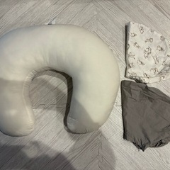 IKEA 授乳クッション
