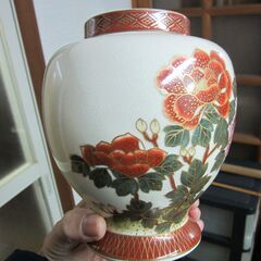 花瓶? 壺?