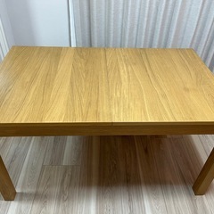 ダイニングテーブル4点セット伸縮式　早い者勝ちです✨