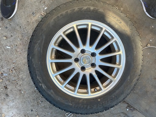 225/65R17 1020スタッドレスタイヤ 雪のタイヤ ご購入前、型号確認