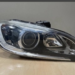 【中古】ボルボ　VOLVO　純正　V60/S60　2017年　右...