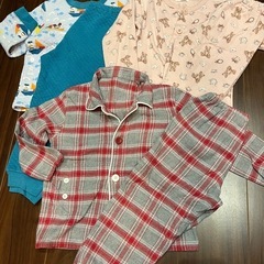 キッズパジャマ　110 女の子 