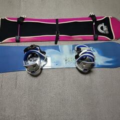 スノーボードバインディングケース付きの画像