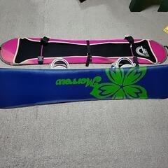 スノーボードバインディングケース付きの画像