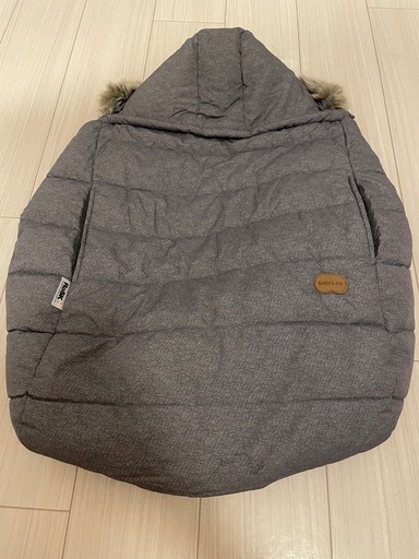 【美品】ベビーアンドミー　抱っこ紐ケープ