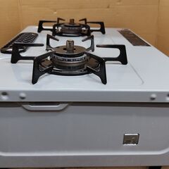 世田谷区近辺配送可能　リンナイ ガステーブル ガスコンロ プロパンガスLPG用 幅約56cm 片面焼きグリル 右強火力 KG35NGRR/LP スカイグレーの画像