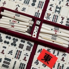 マージャン　麻雀牌の画像