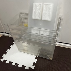 飼育ケースの画像