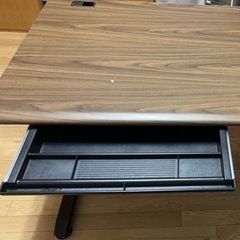 パソコンデスク&チェアの画像