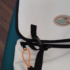 折り畳み椅子付きリュックの画像