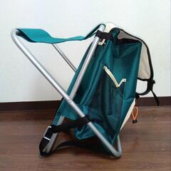 折り畳み椅子付きリュックの画像
