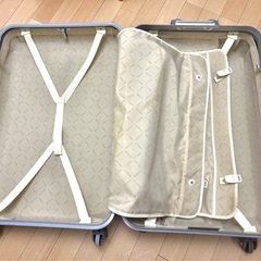 ★スーツケース (無料) 【 恵比寿にてお渡し 】※難ありの画像