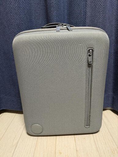 Marc Newson × Samsoniteコラボバックパック\nコラボ限定品