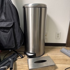 ゴミ箱、ティッシュ入れ