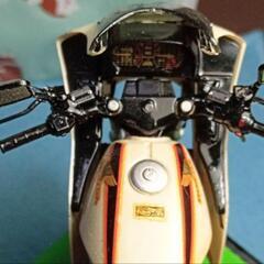 タミヤバイクプラモデル1/12完成品HONDAVT250Fの画像