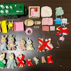 シルバニアファミリー　緑の家具他　人形　まとめ売り　初期　レア　...