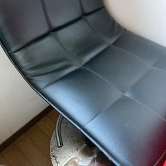 カウンターチェアー3つセットの画像