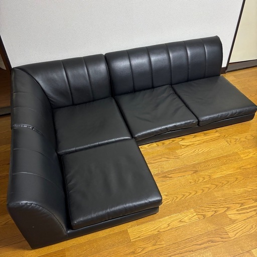 決まりました＊ローソファー ブラック