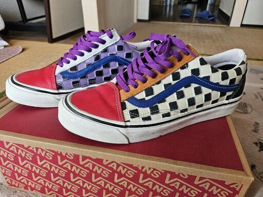 VANSスニーカー