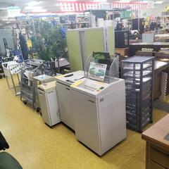 ●オカムラ マガジンラック L973SB 業務用 オフィス 事務所 ロビー　雑誌架 新聞架 カタログラック カタログスタンド の画像