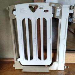 ベビーゲートの画像