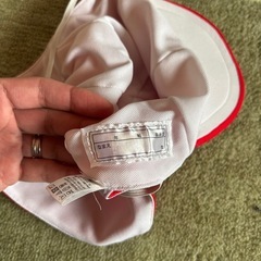 赤白帽子の画像