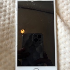 iPhone8plus　SIMフリー　画面割れあり。