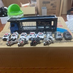 パトカー、白バイ好きな方