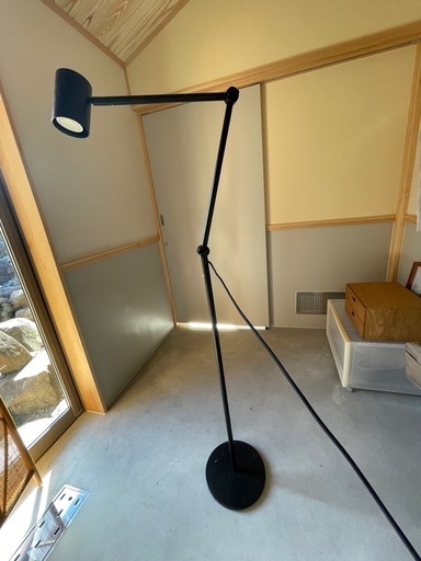 IKEA ニーモーネ フロアスタンドライト