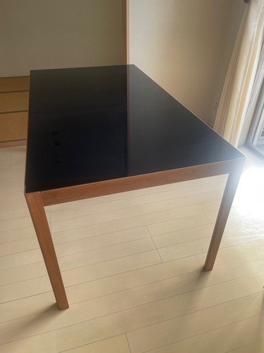 ACTUSのダイニングテーブル