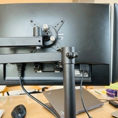PCモニター2台 モニターアームの画像