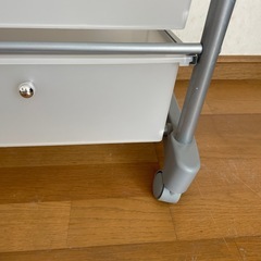 ハンガーラック収縮&引出し付の画像