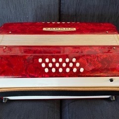 【美品】YAMAHA ヤマハアコーディオン 18べ ース 30鍵盤の画像