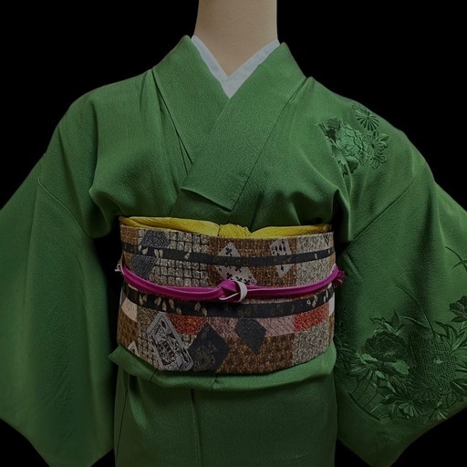 ★鮮やか‼️色無地　訪問着　豪華刺繍　三越扱い　正絹