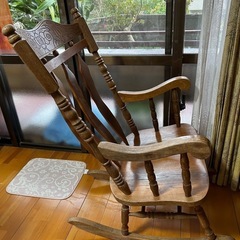 ロッキングチェアの画像