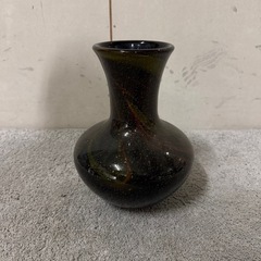 【69】ガラス製花瓶 黒と金のラメ入り アイアン製 ガラス花瓶・フラワーベース ゴールドローズ