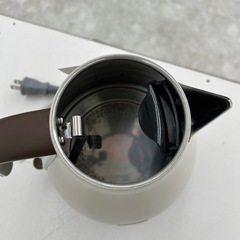 【お持ち帰り大特価・家電6ヶ月保証】デロンギ KBOV1200J-BG 電気ケトルの画像