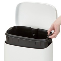 【ほぼ新品未使用】ニトリ 30L ゴミ箱の画像
