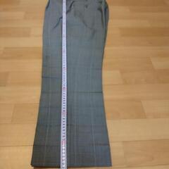 【中古】近畿大学附属中学・高校制服 夏用ズボン 　サイズ82 長さ94センチの画像